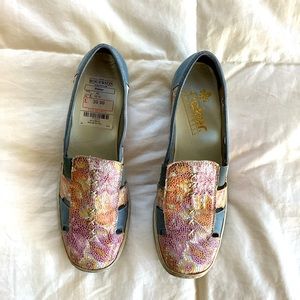 NWT Rieker Antistress Doris Slit Size 9